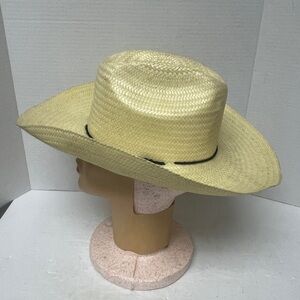 Classic Cream Straw Hat